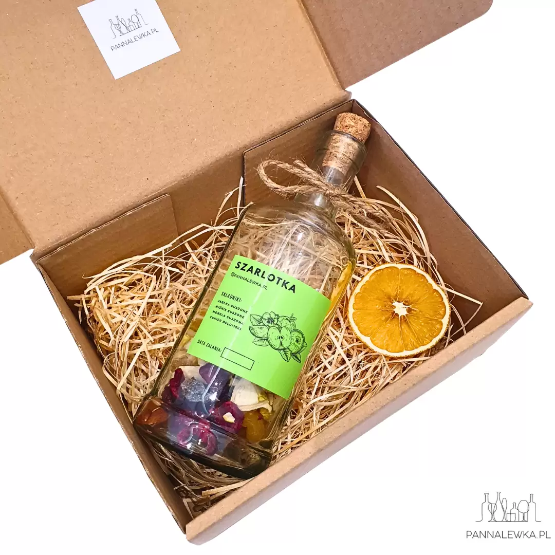 Zestaw do robienia nalewki SZARLOTKA